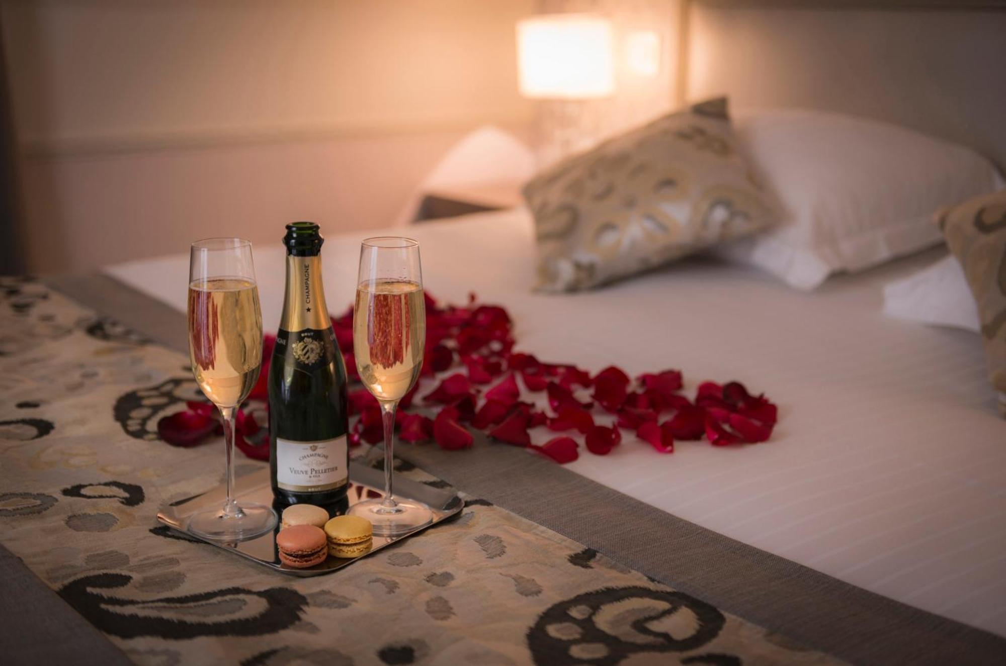 Hotel Monceau Wagram Paříž Pokoj fotografie